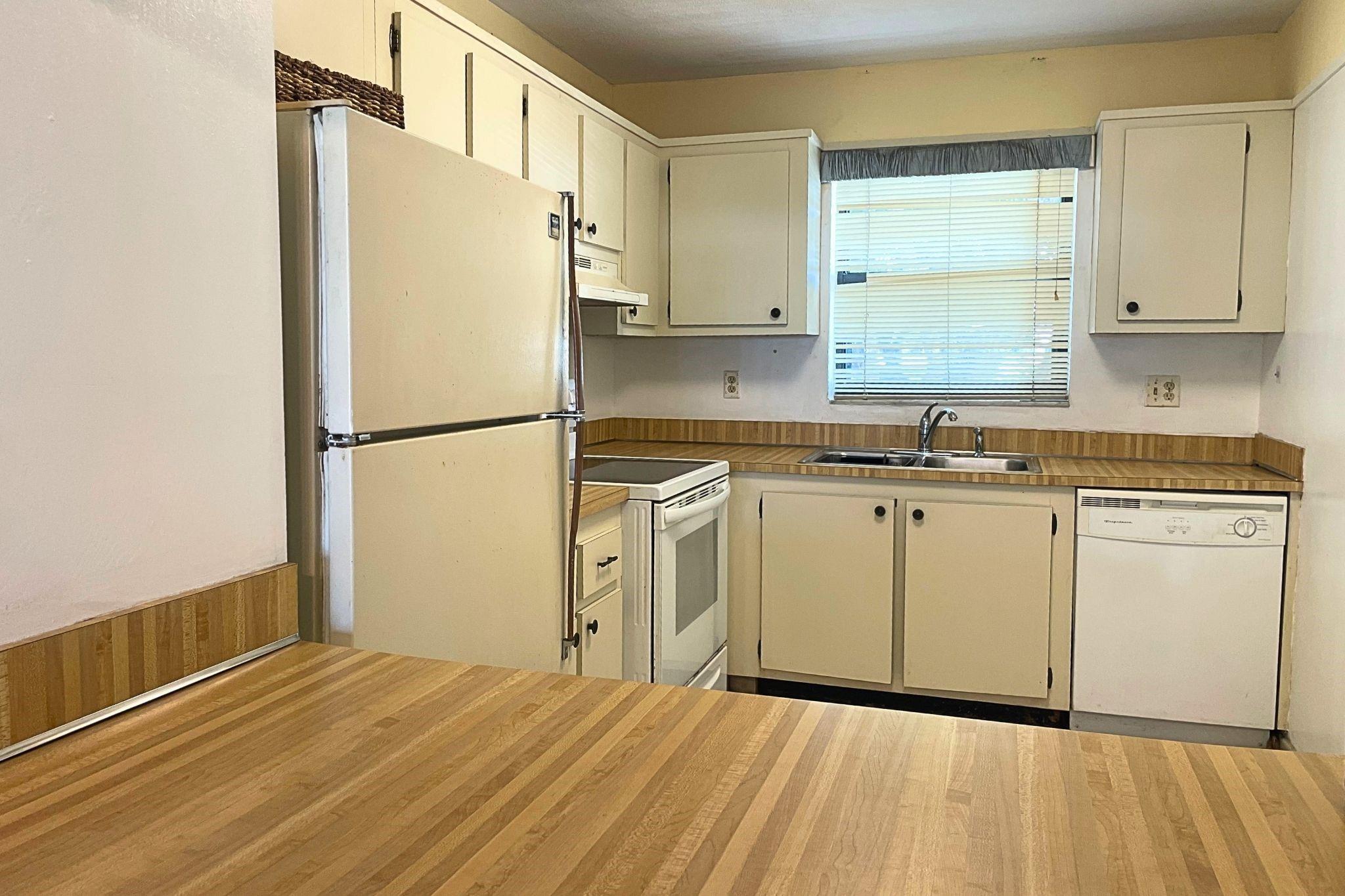 VENETIAN TERRACE CONDO - Residential Lease