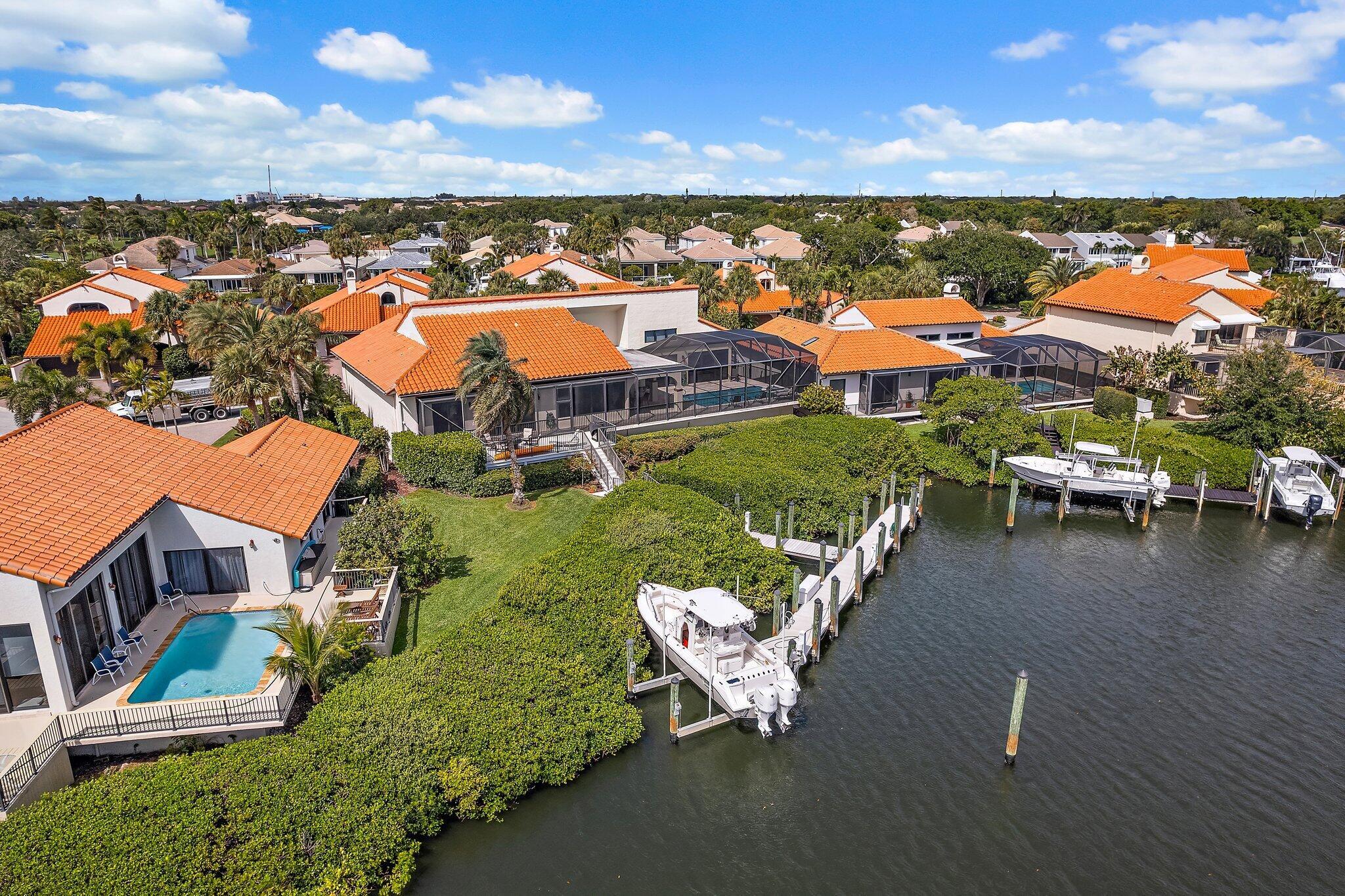 JONATHANS LANDING-PASSAGE - Residential