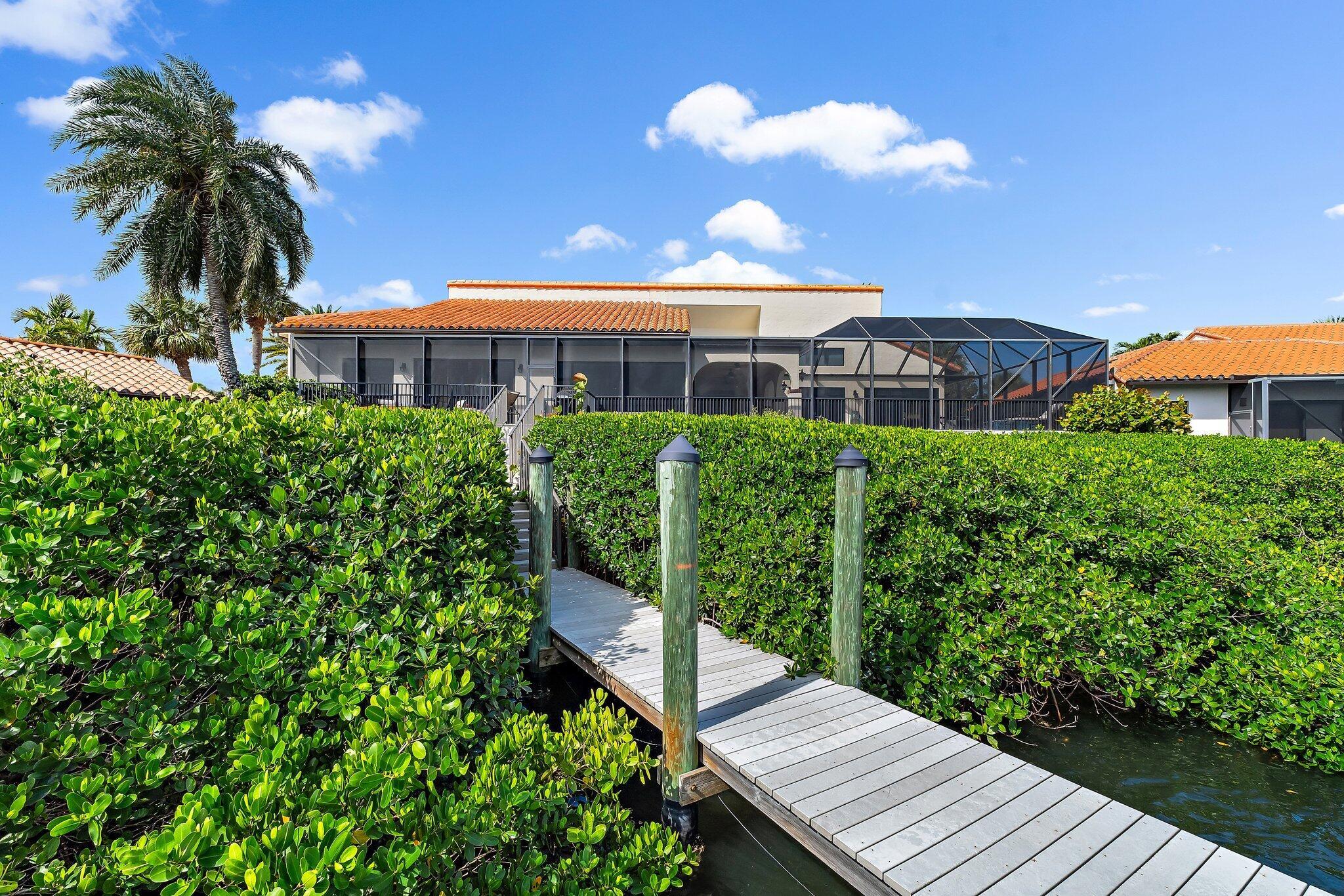 JONATHANS LANDING-PASSAGE - Residential