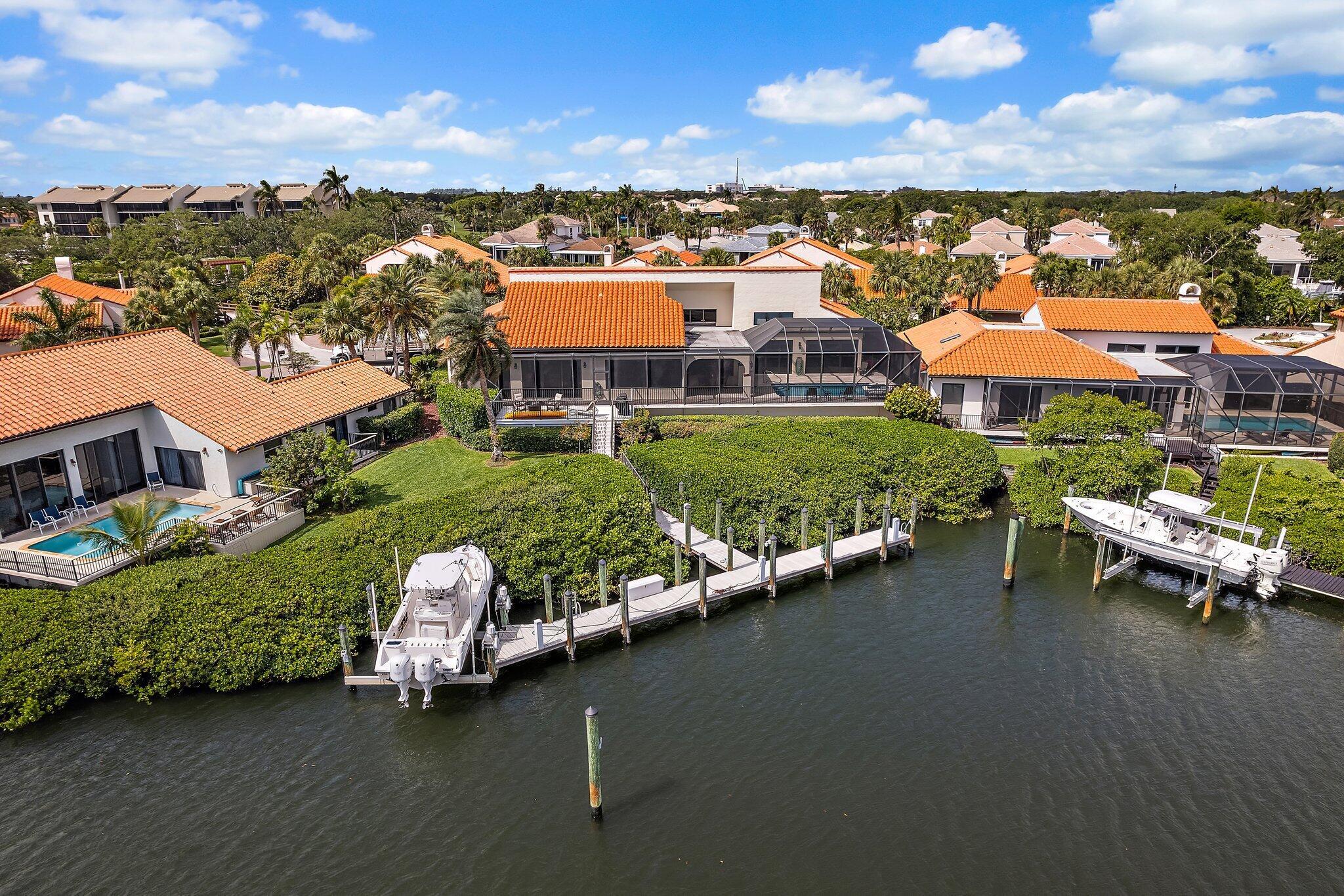 JONATHANS LANDING-PASSAGE - Residential