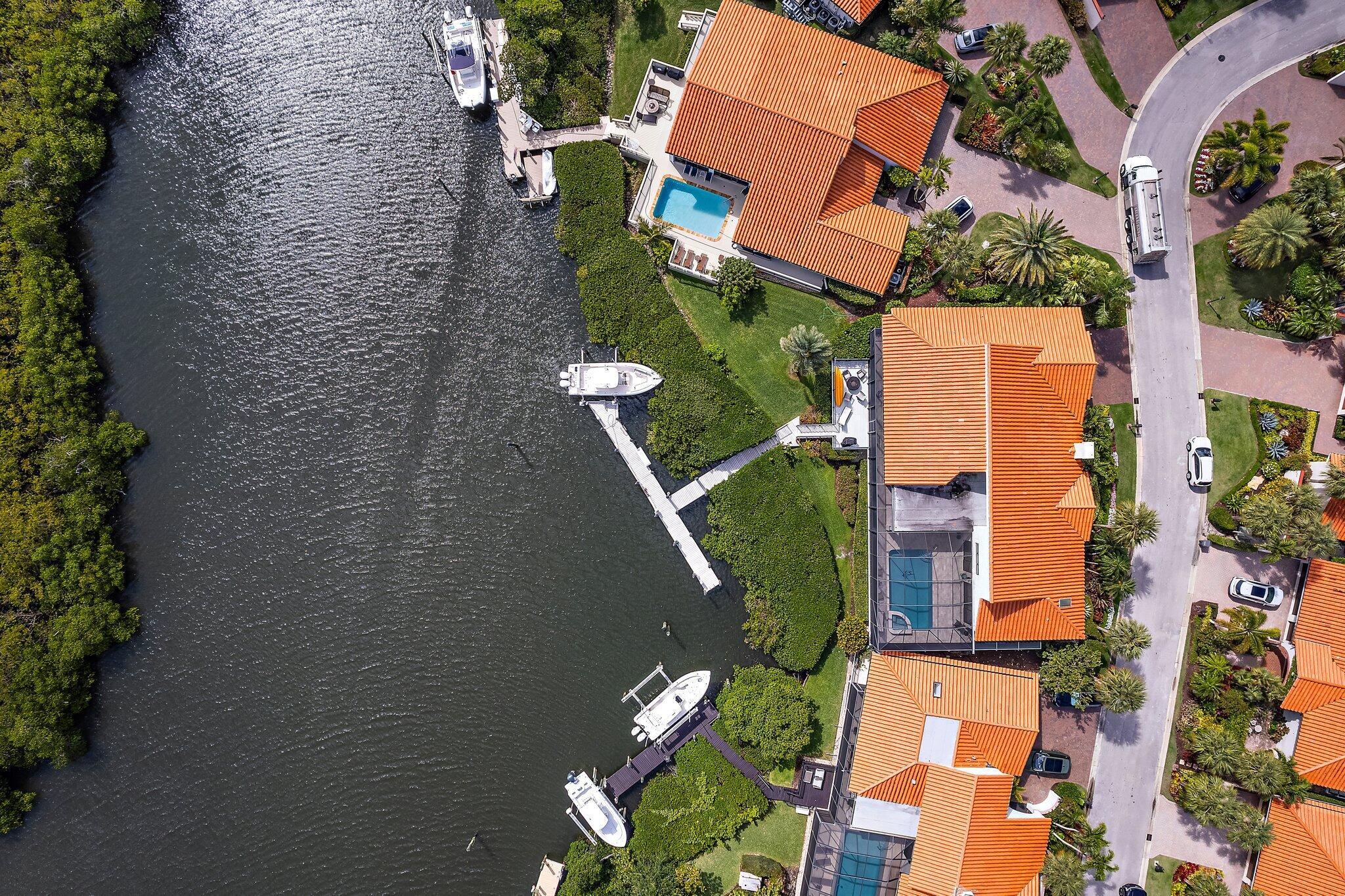 JONATHANS LANDING-PASSAGE - Residential