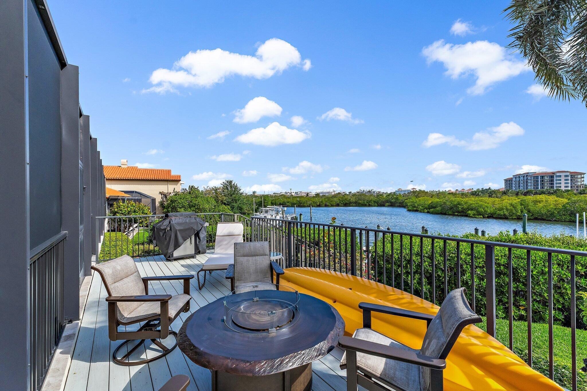 JONATHANS LANDING-PASSAGE - Residential