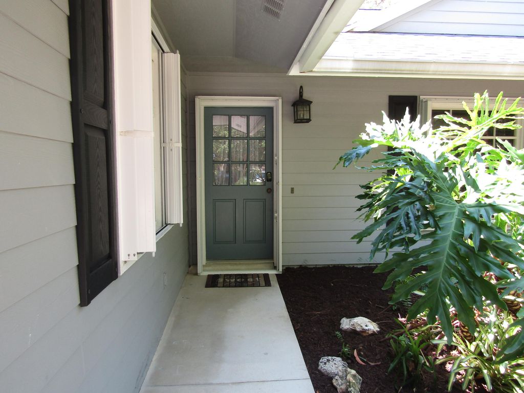 Photo of 12404 184th Court N, Jupiter, FL 33478 (MLS # R10809905)