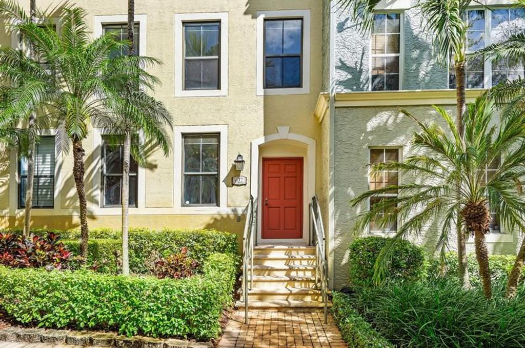 Photo of 672 Fern Street, West Palm Beach, FL 33401 (MLS # F10554073)