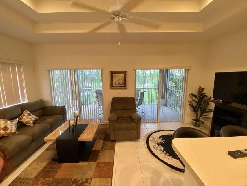 CASTLE PINES CONDOMINIUM - Residential Lease