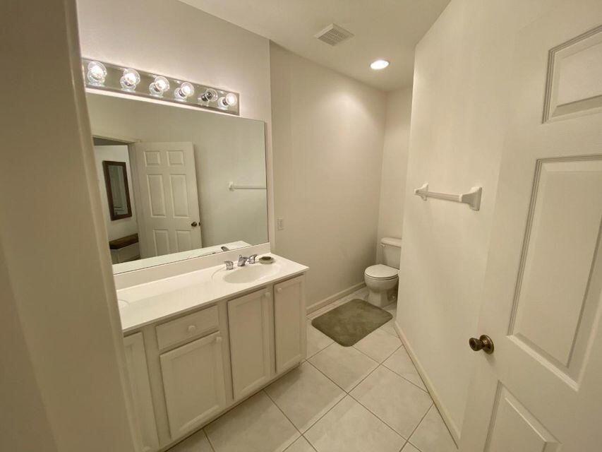 CASTLE PINES CONDOMINIUM - Residential Lease