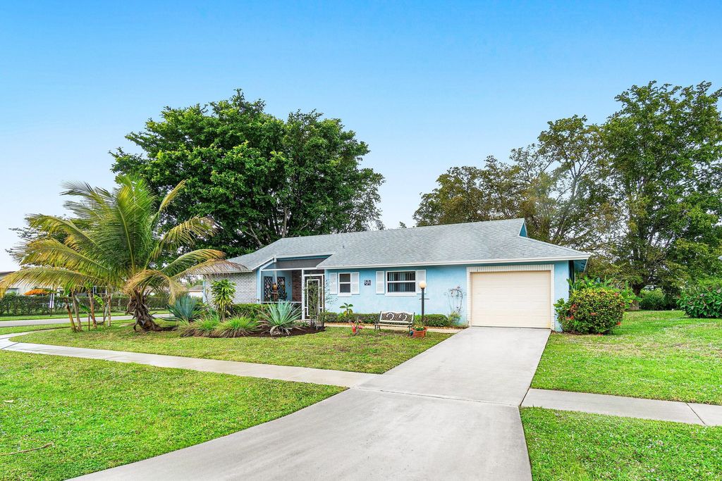 Photo of 6371 Hitchin Post Way, Delray Beach, FL 33484 (MLS # R11154930)