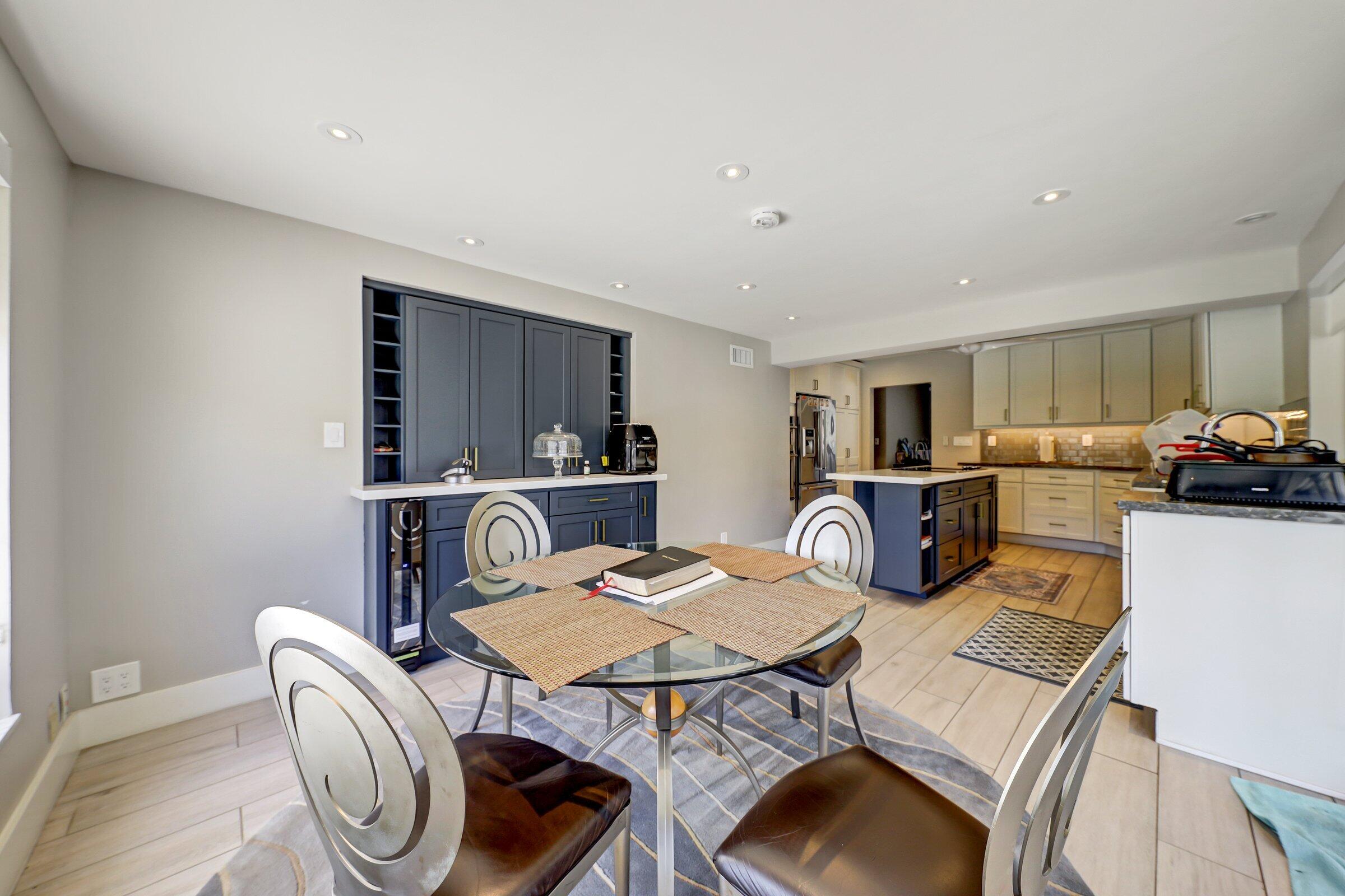 IMPERIAL POINT 1 SEC - Residential