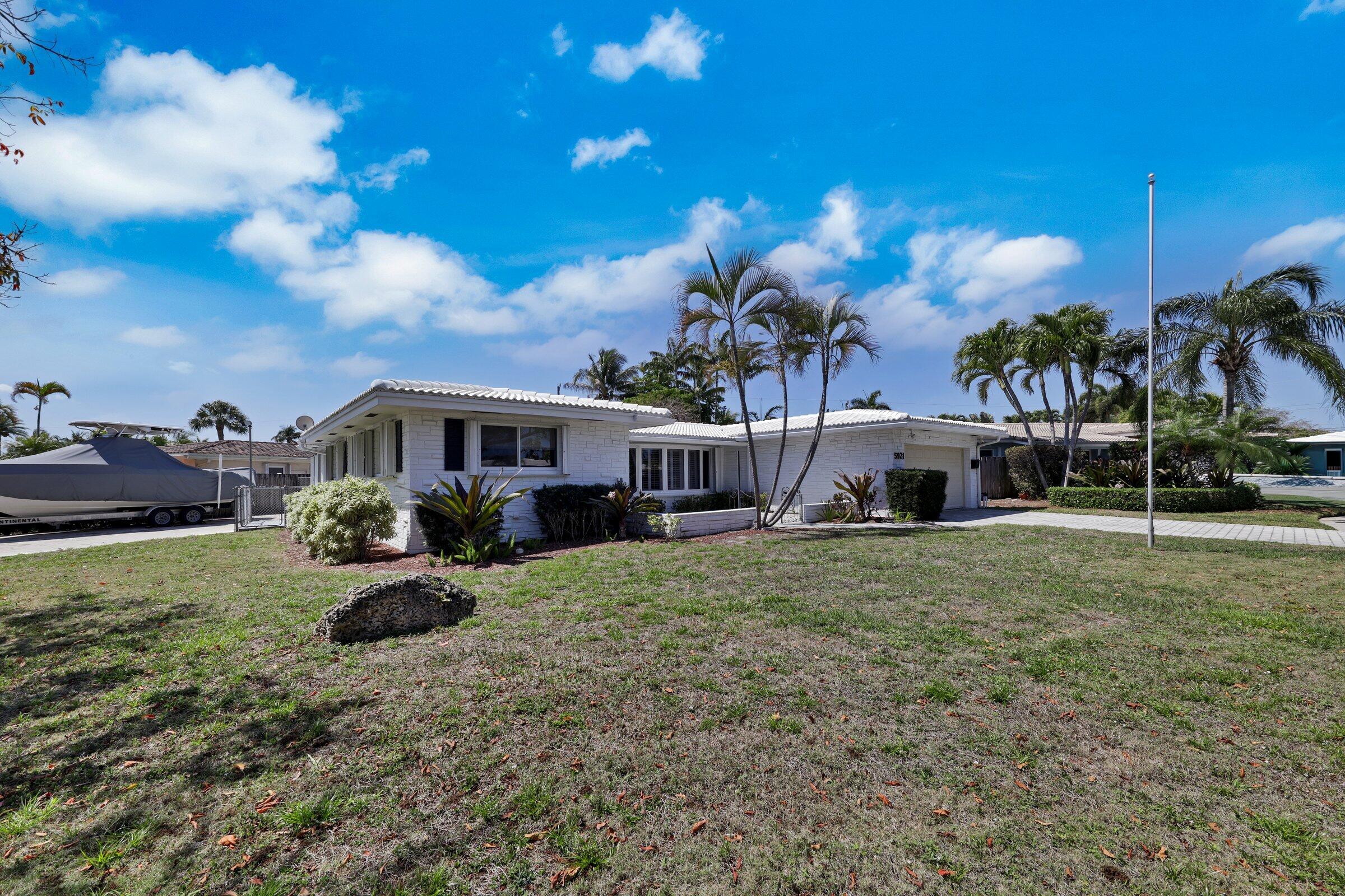 IMPERIAL POINT 1 SEC - Residential