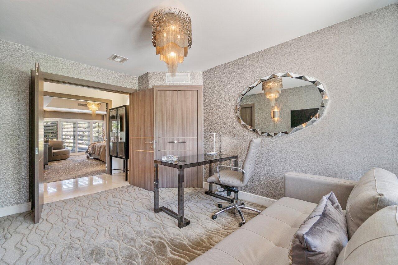 LIGHTHOUSE POINT - Residential