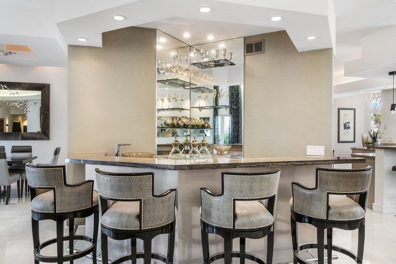 LIGHTHOUSE POINT - Residential