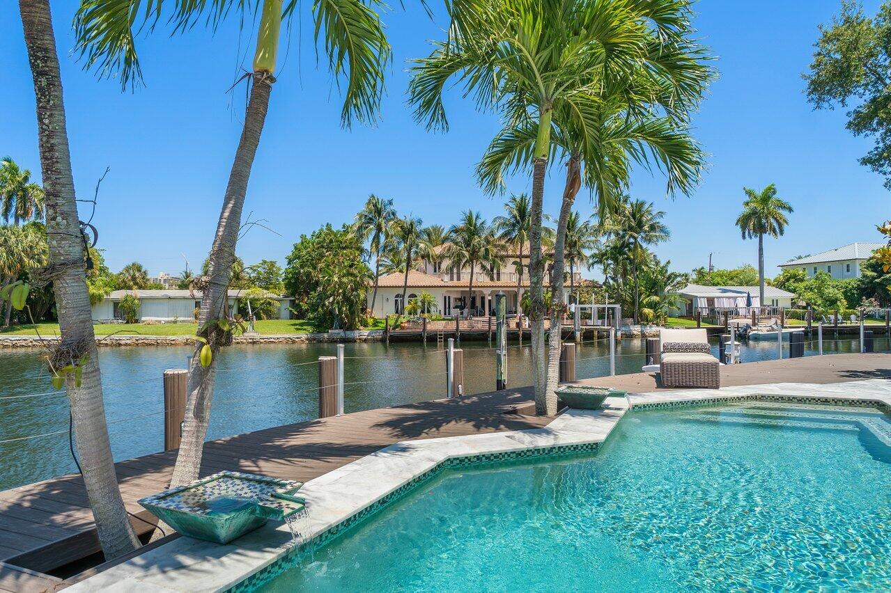 LIGHTHOUSE POINT - Residential