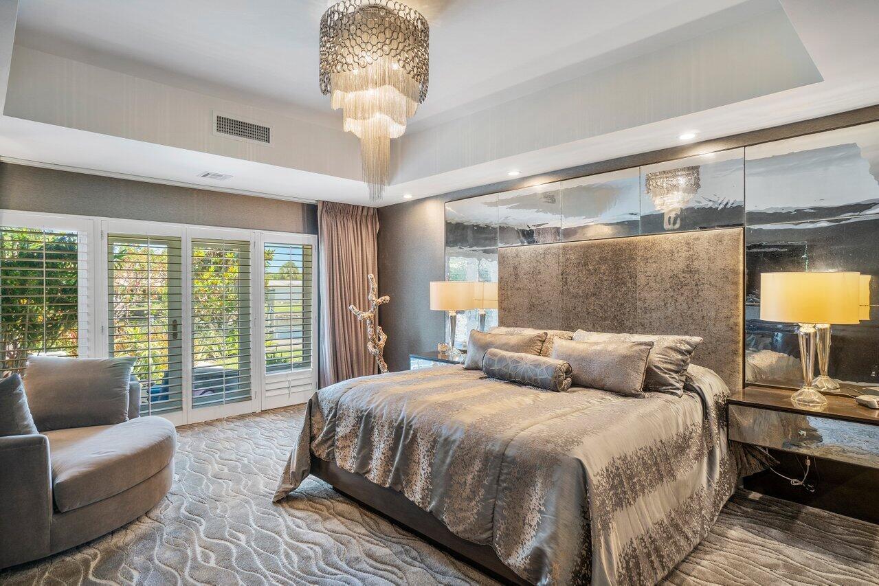 LIGHTHOUSE POINT - Residential