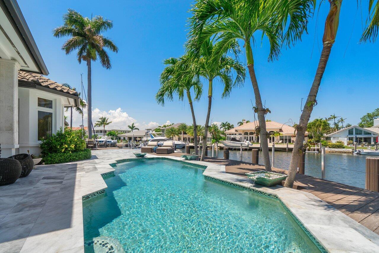 LIGHTHOUSE POINT - Residential