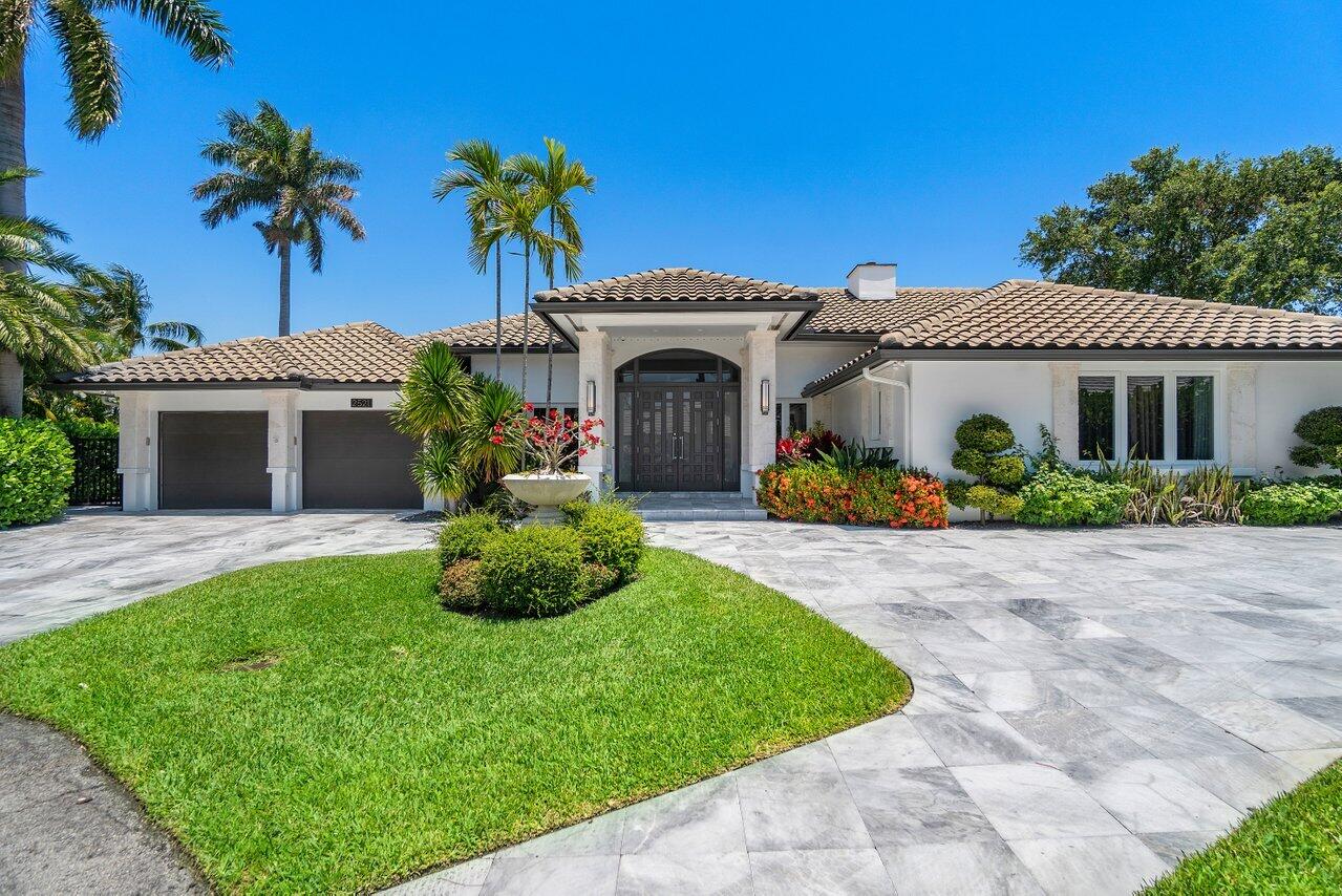 LIGHTHOUSE POINT - Residential