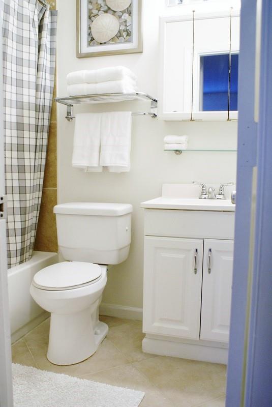 WILTON MANORS UNIT 1 - Residential Lease