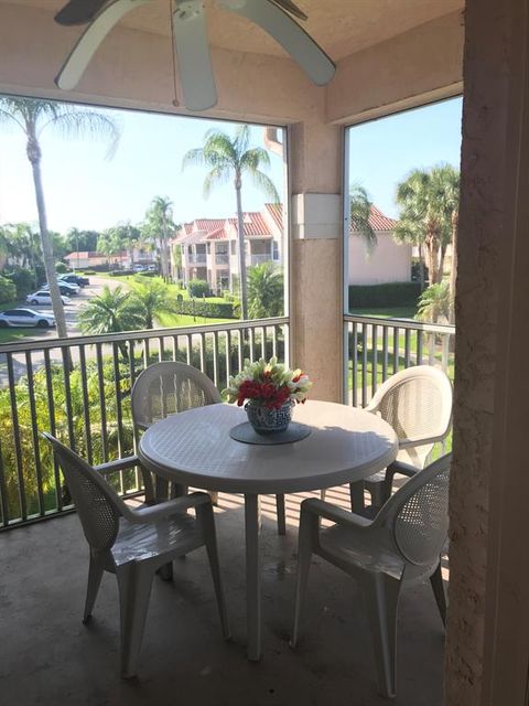 A home in Port Saint Lucie