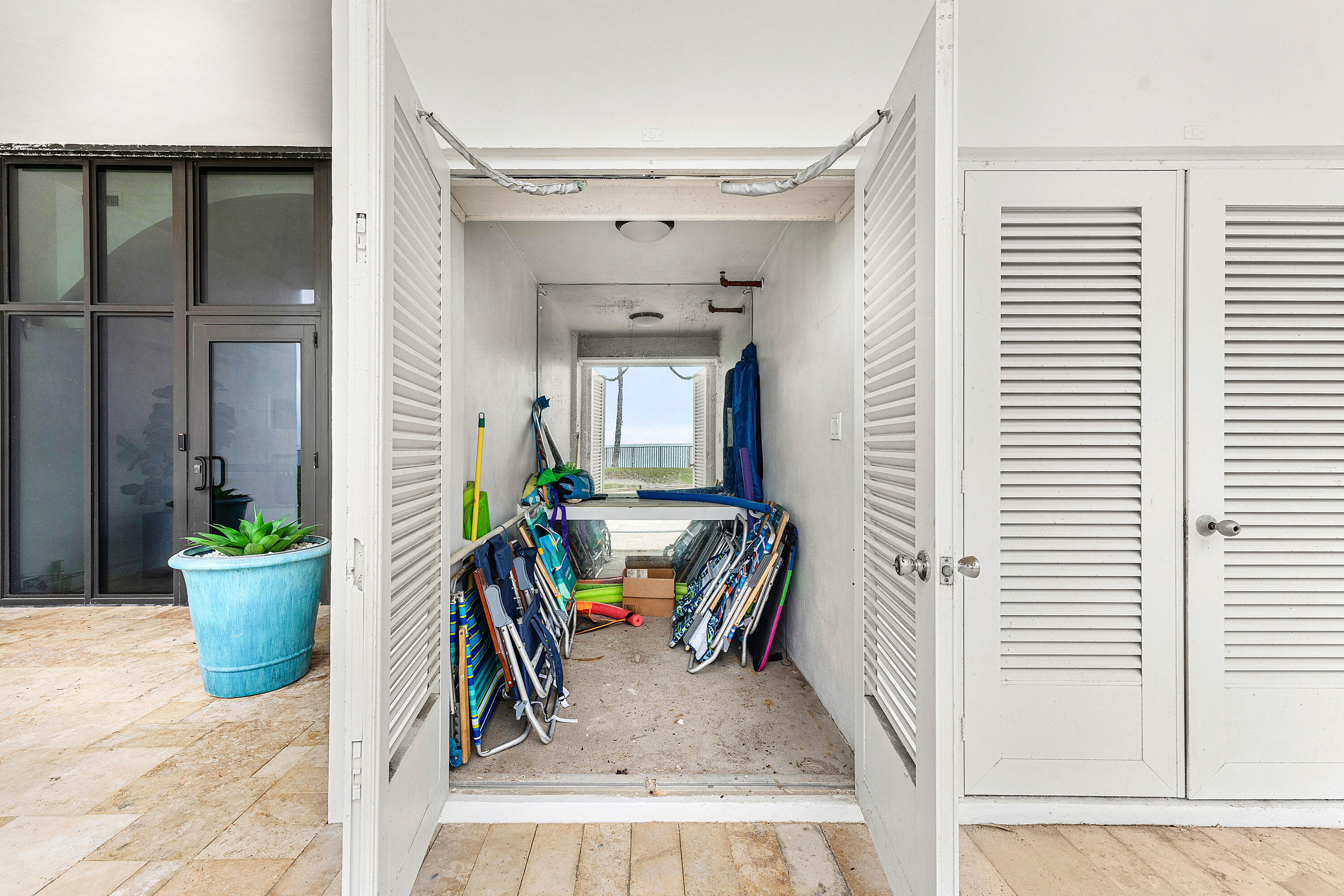 OCEAN TOWERS SOUTH CONDO APTS - Residential Lease