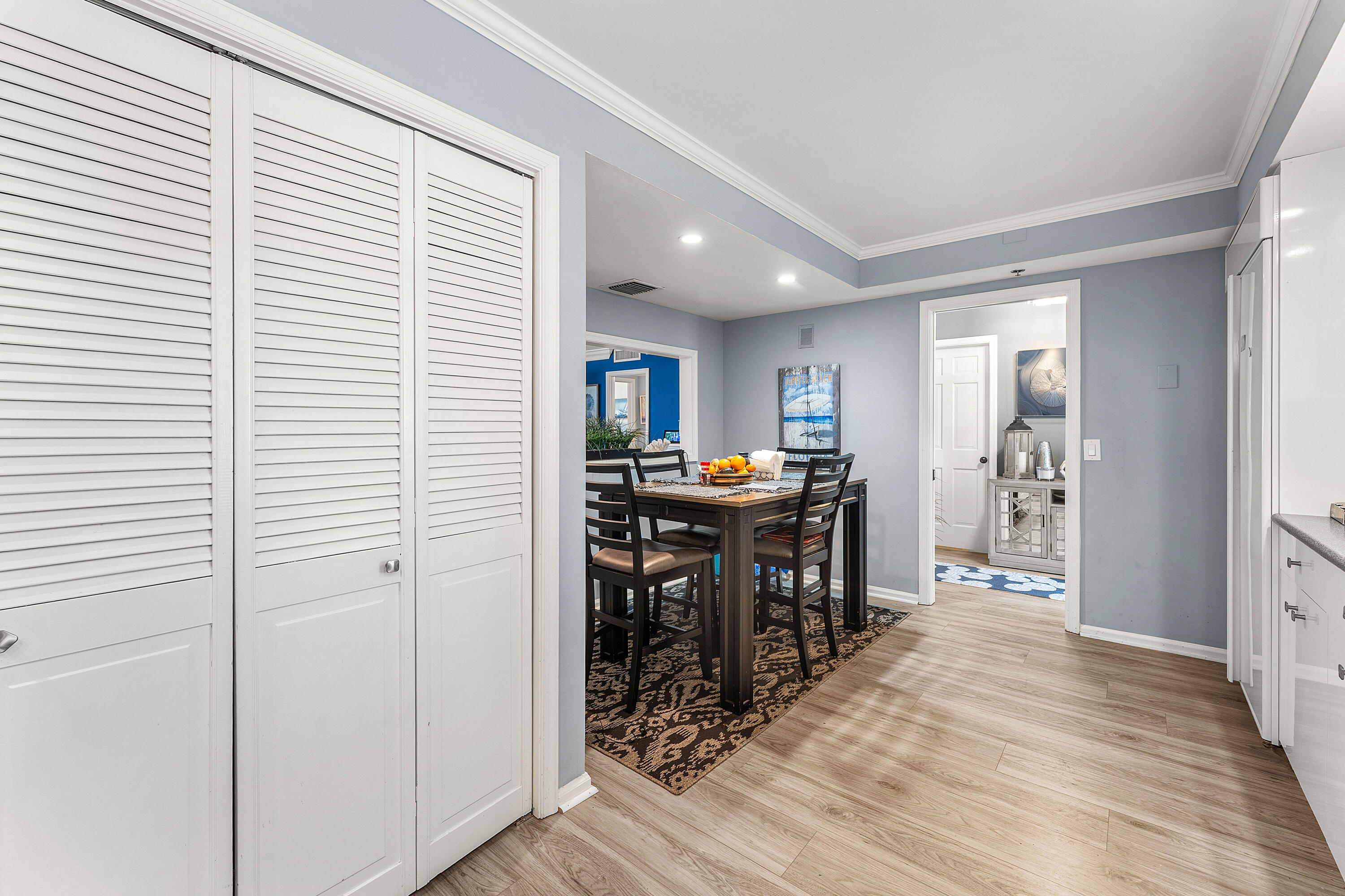 OCEAN TOWERS SOUTH CONDO APTS - Residential Lease