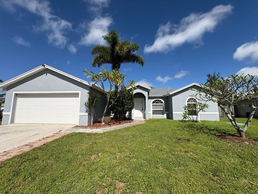 Photo of 441 SE Starflower Avenue, Port Saint Lucie, FL 34983 (MLS # R11130790)