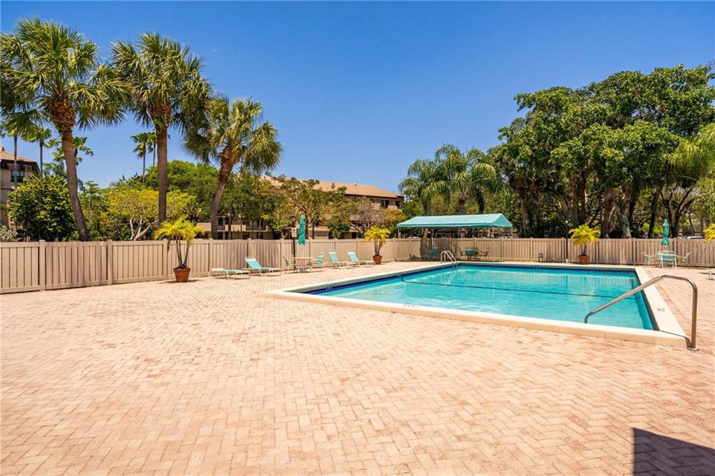 Applewood Village I - Residential