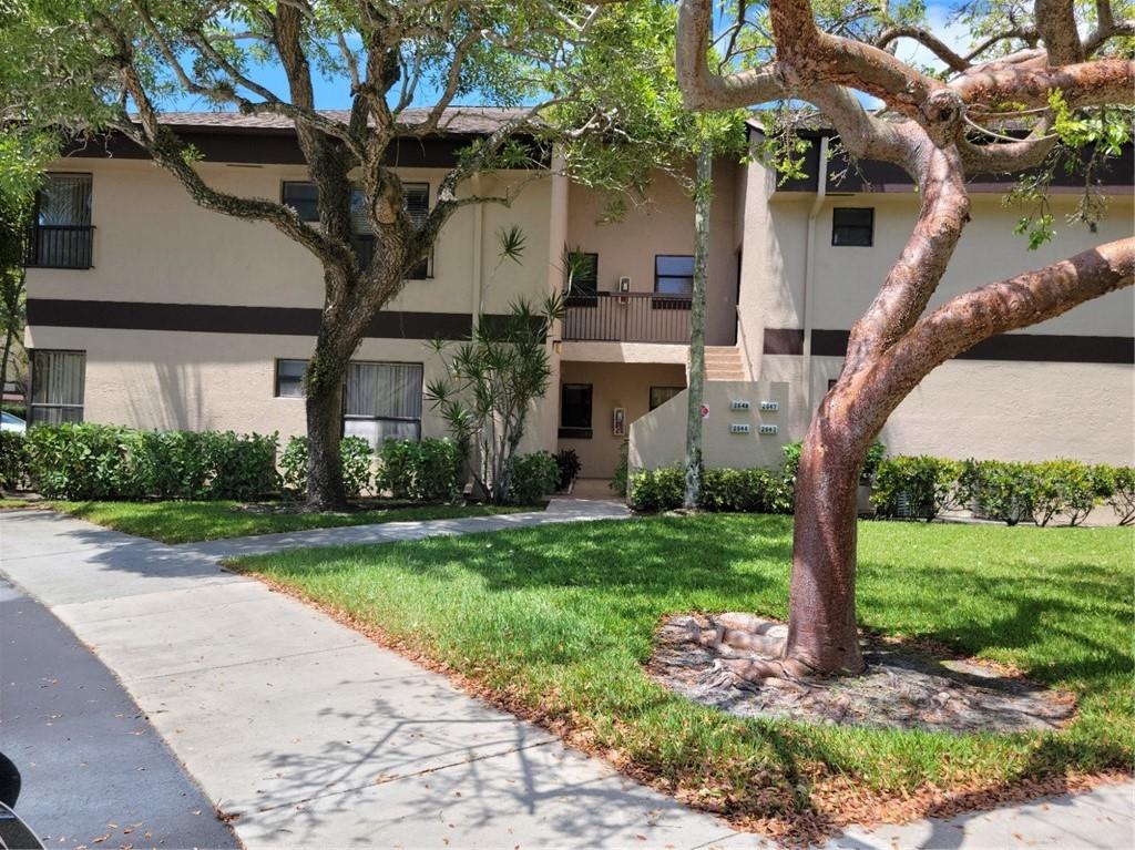 Applewood Village I - Residential