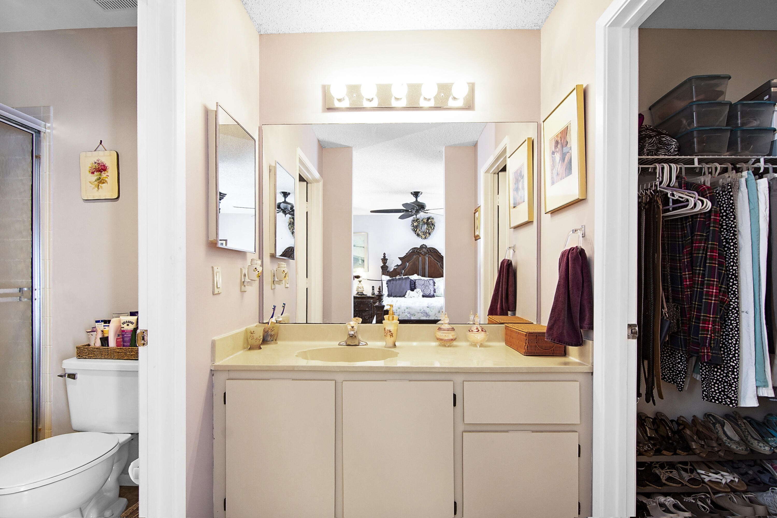 RIVERWALK 3 - Residential