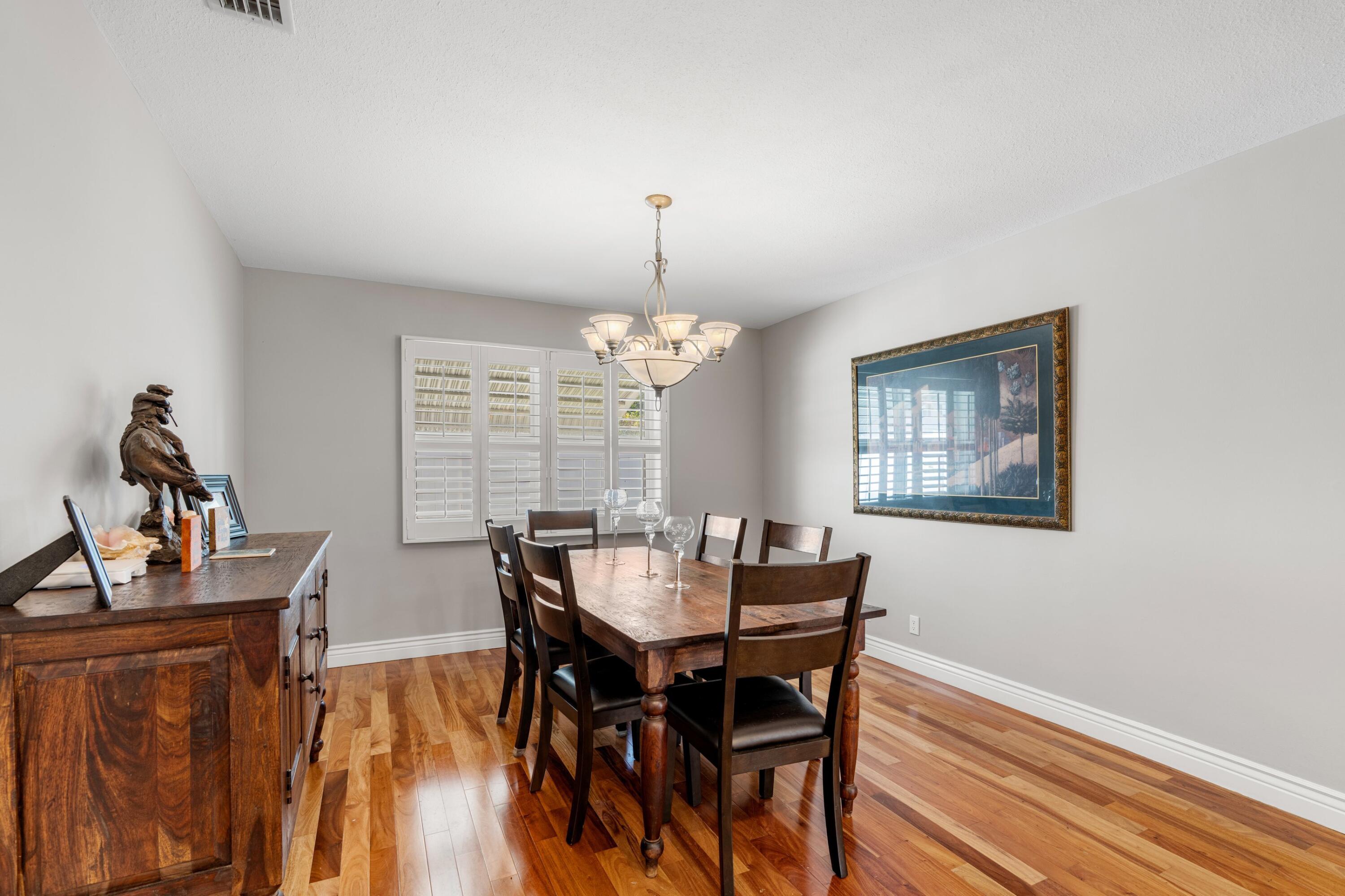 MONTEZ GARDENS - Residential