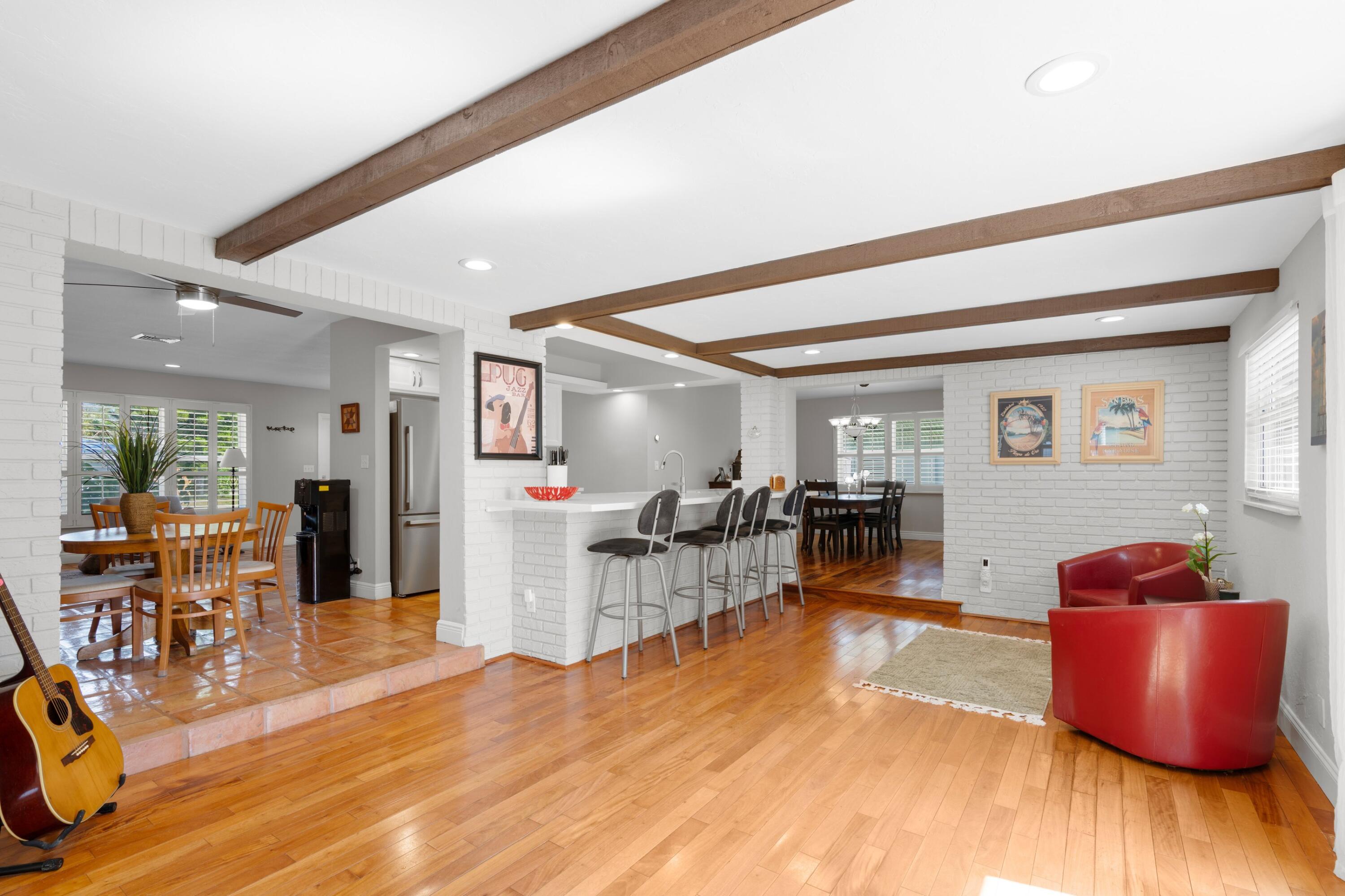 MONTEZ GARDENS - Residential