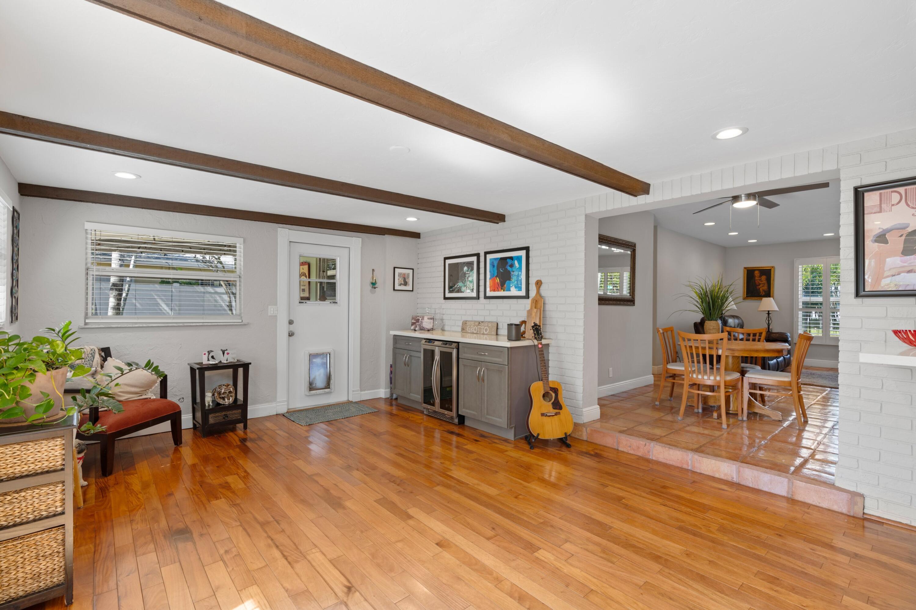 MONTEZ GARDENS - Residential