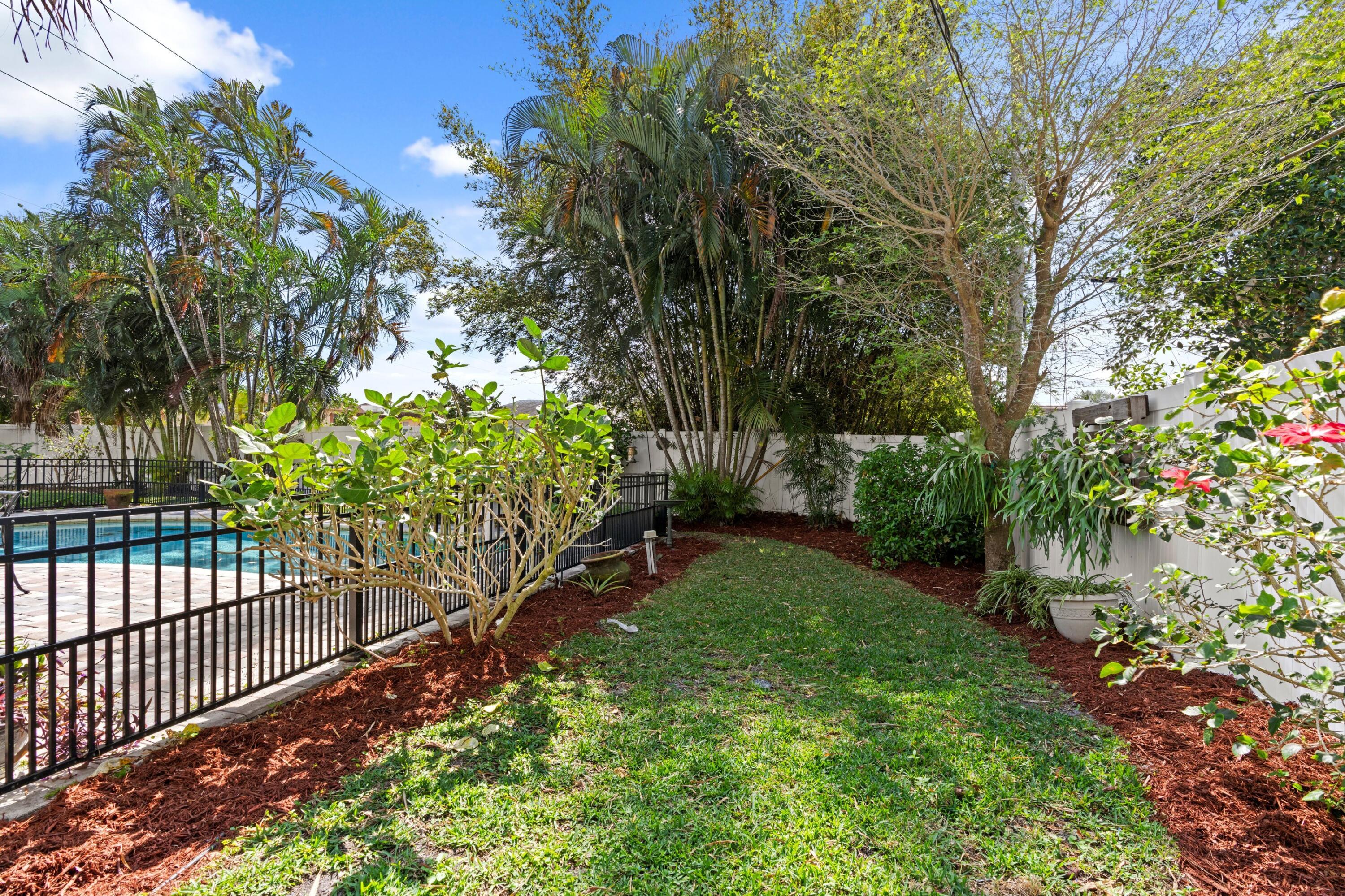 MONTEZ GARDENS - Residential