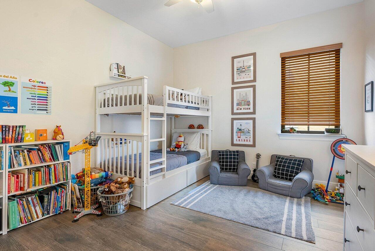 PARKLAND GOLF AND COUNTRY - Residential Lease