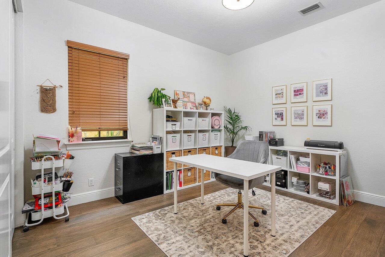 PARKLAND GOLF AND COUNTRY - Residential Lease