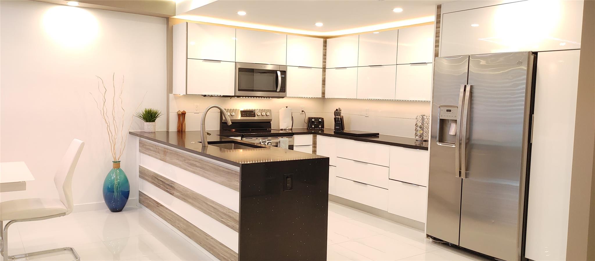 OCEAN RESERVE - Residential