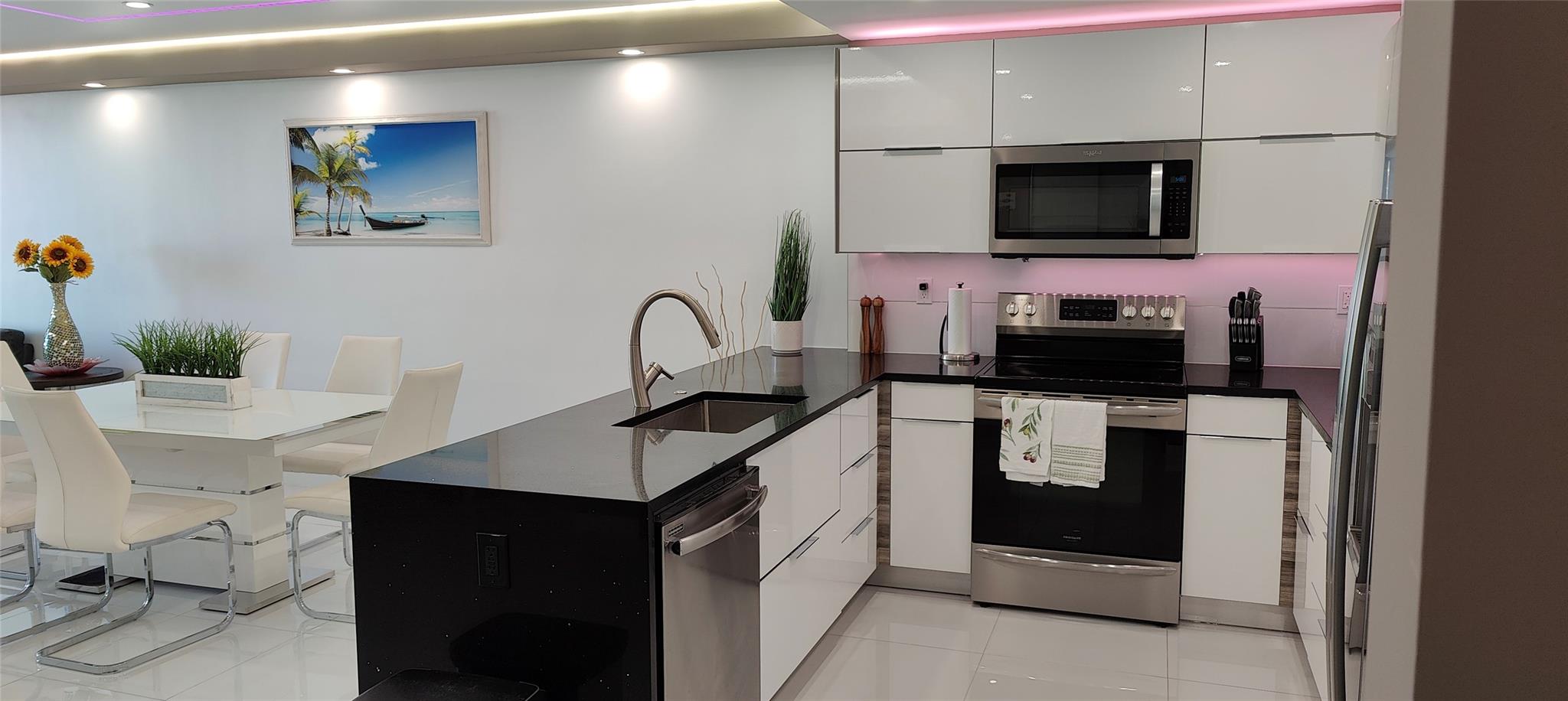 OCEAN RESERVE - Residential