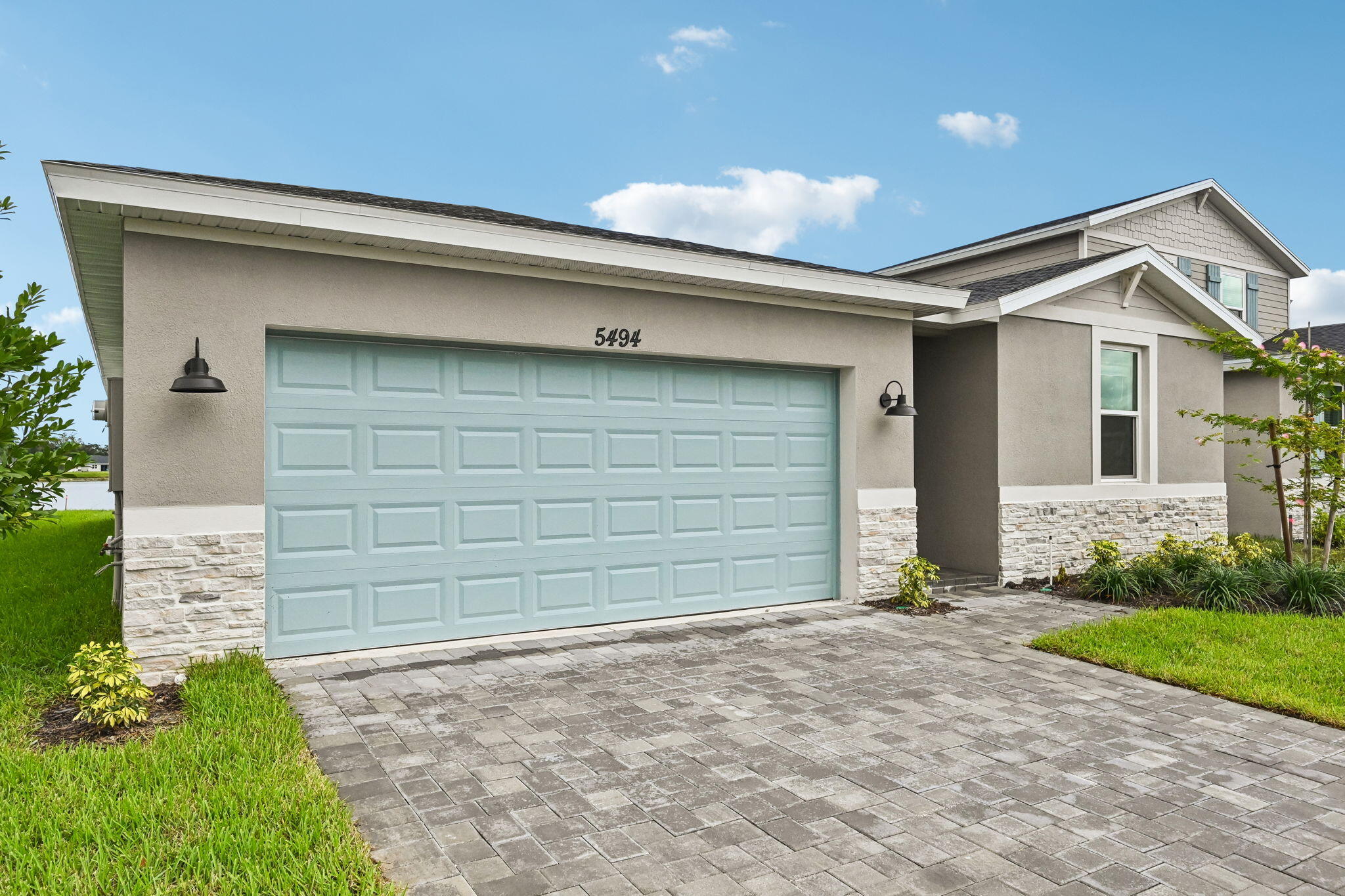 Home Search 1 5494 HAMPTON PARK Circle