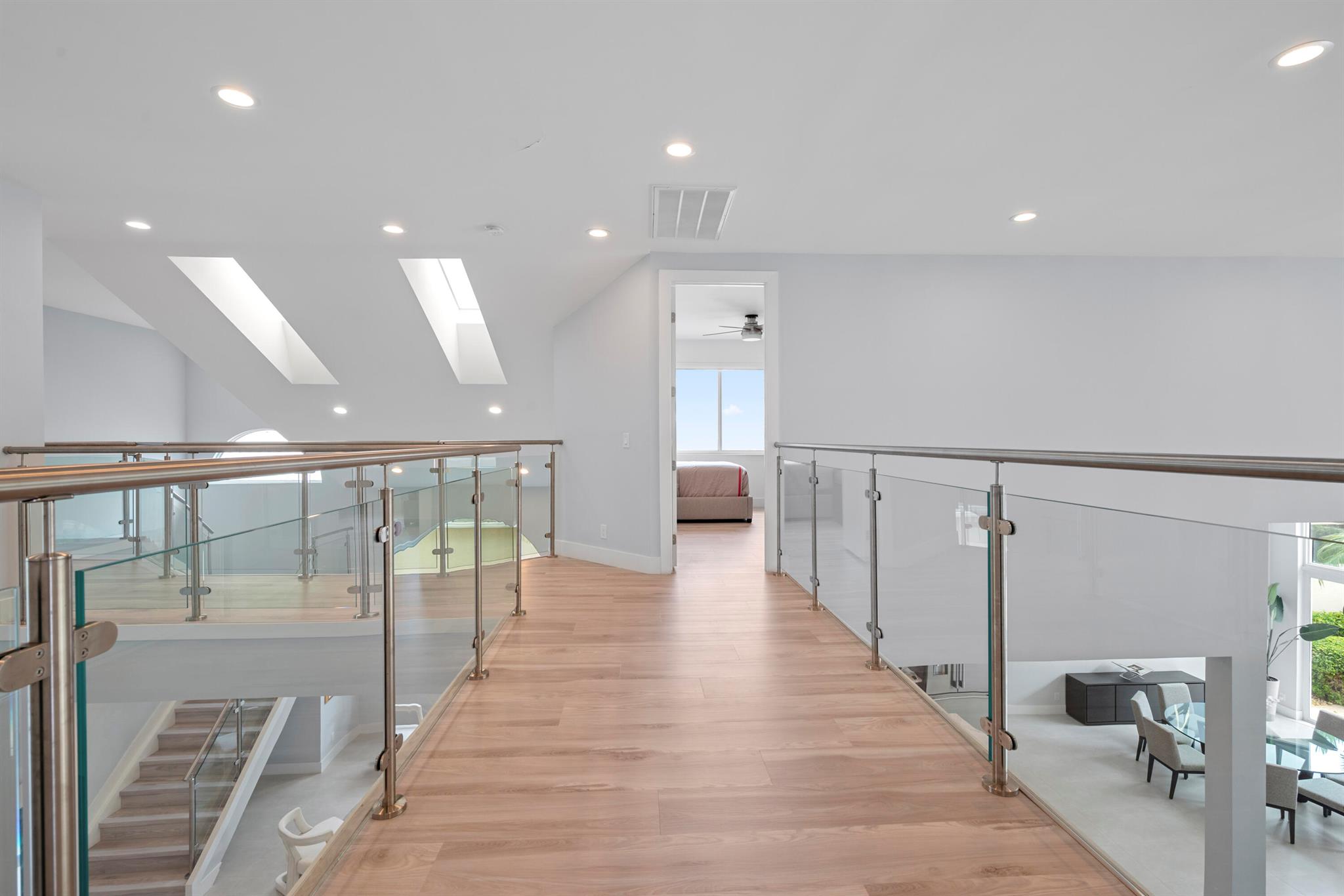 LAKES OF SUTTON / POLO CL - Residential