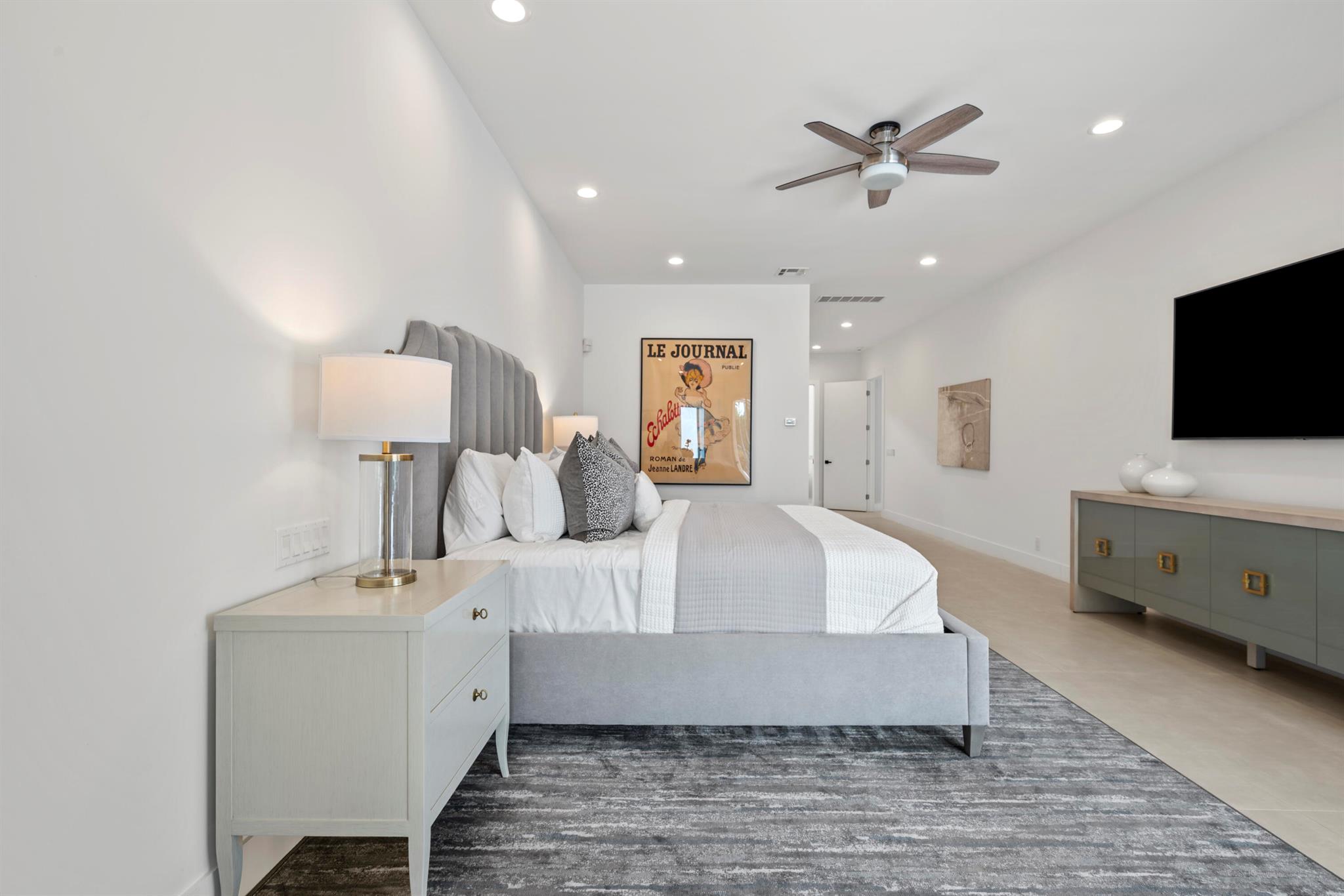 LAKES OF SUTTON / POLO CL - Residential