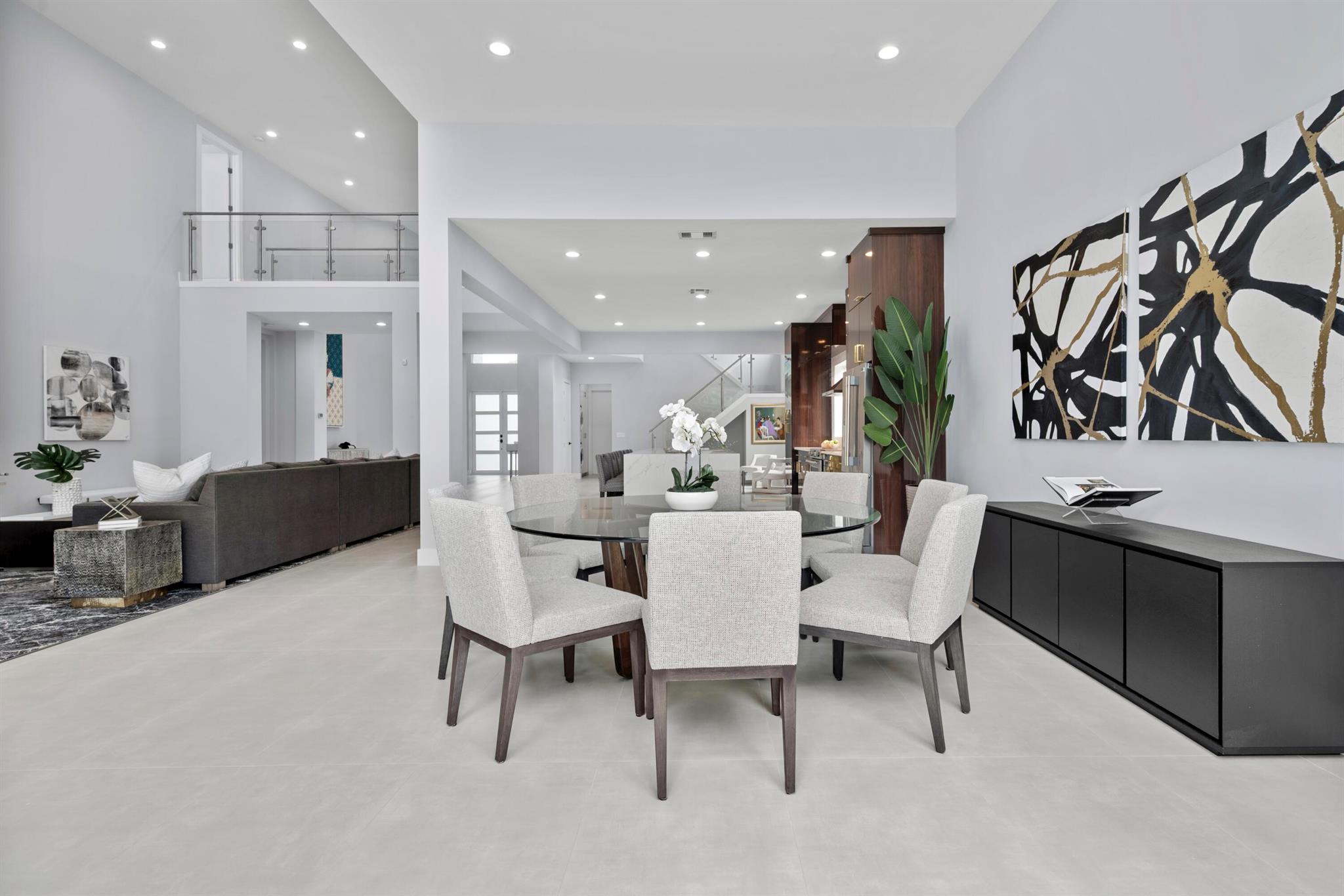 LAKES OF SUTTON / POLO CL - Residential