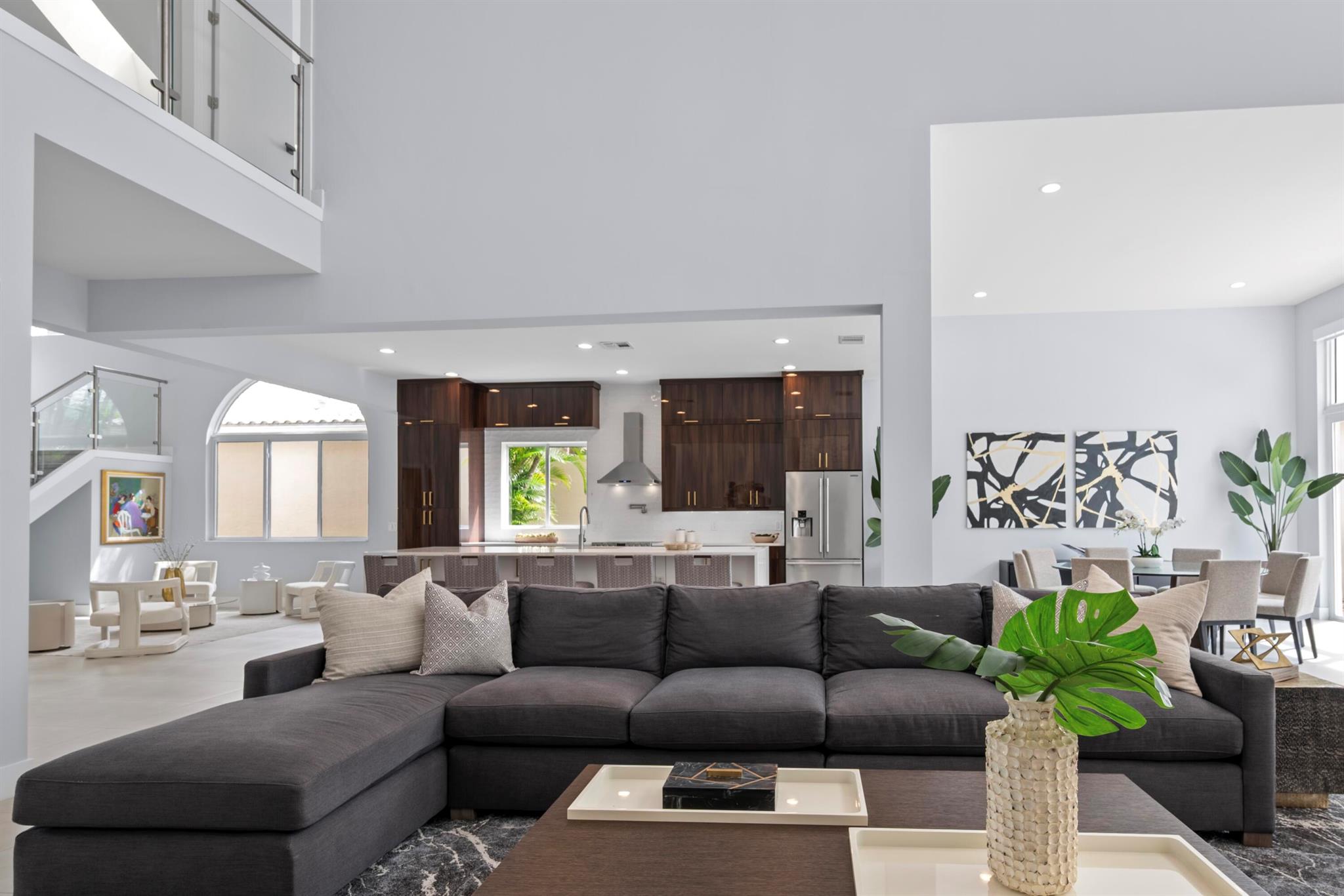 LAKES OF SUTTON / POLO CL - Residential