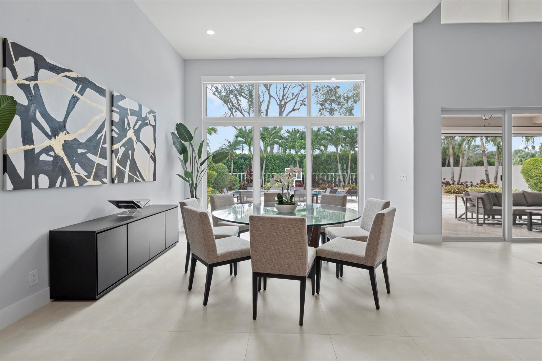 LAKES OF SUTTON / POLO CL - Residential