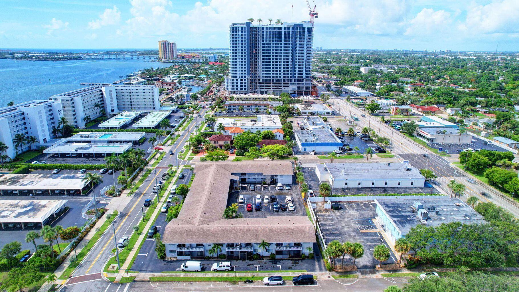 LAKE SHORE CONDO - Residential Lease