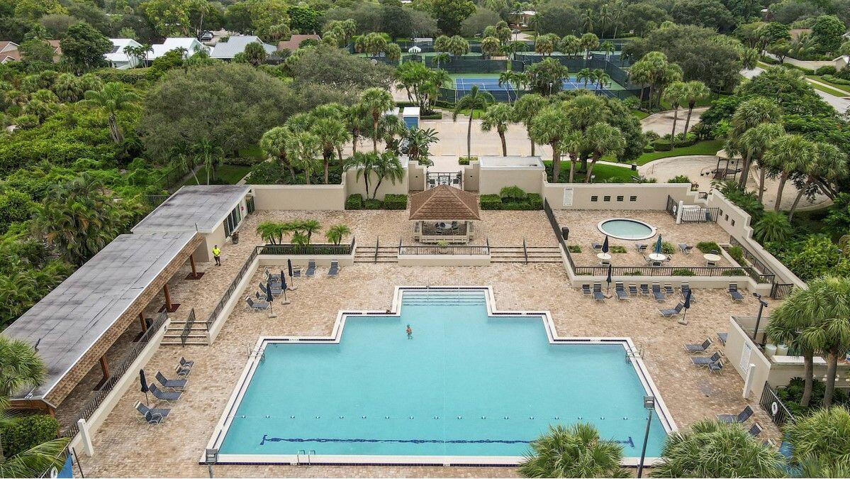 RIVER - Residential Lease