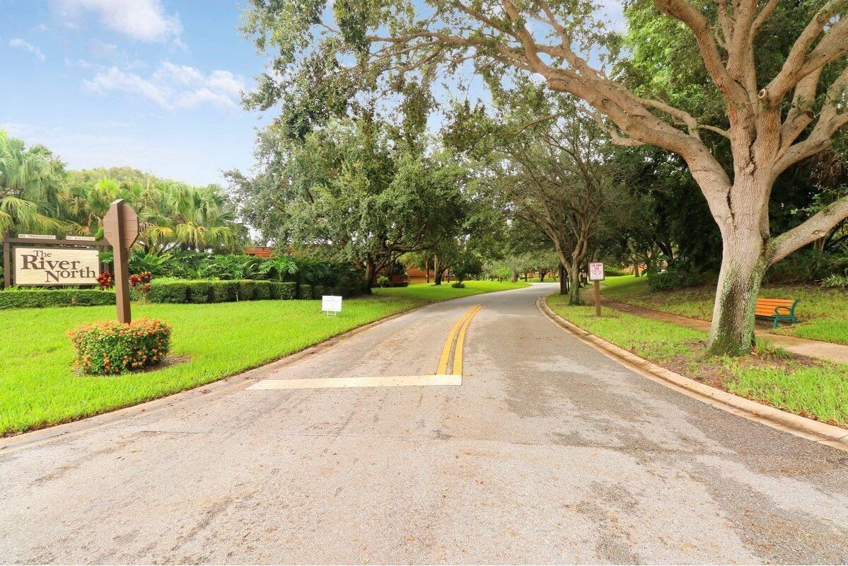 RIVER - Residential Lease