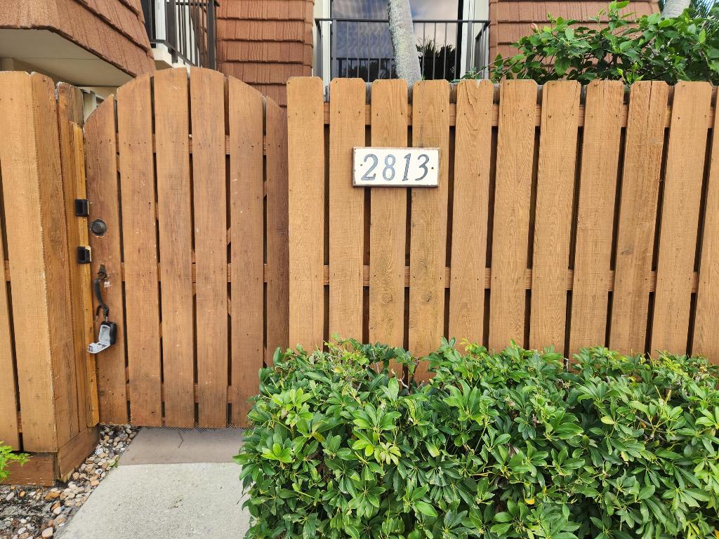 RIVER - Residential Lease