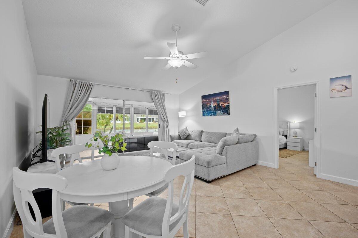 TROPICAL EAST - Residential