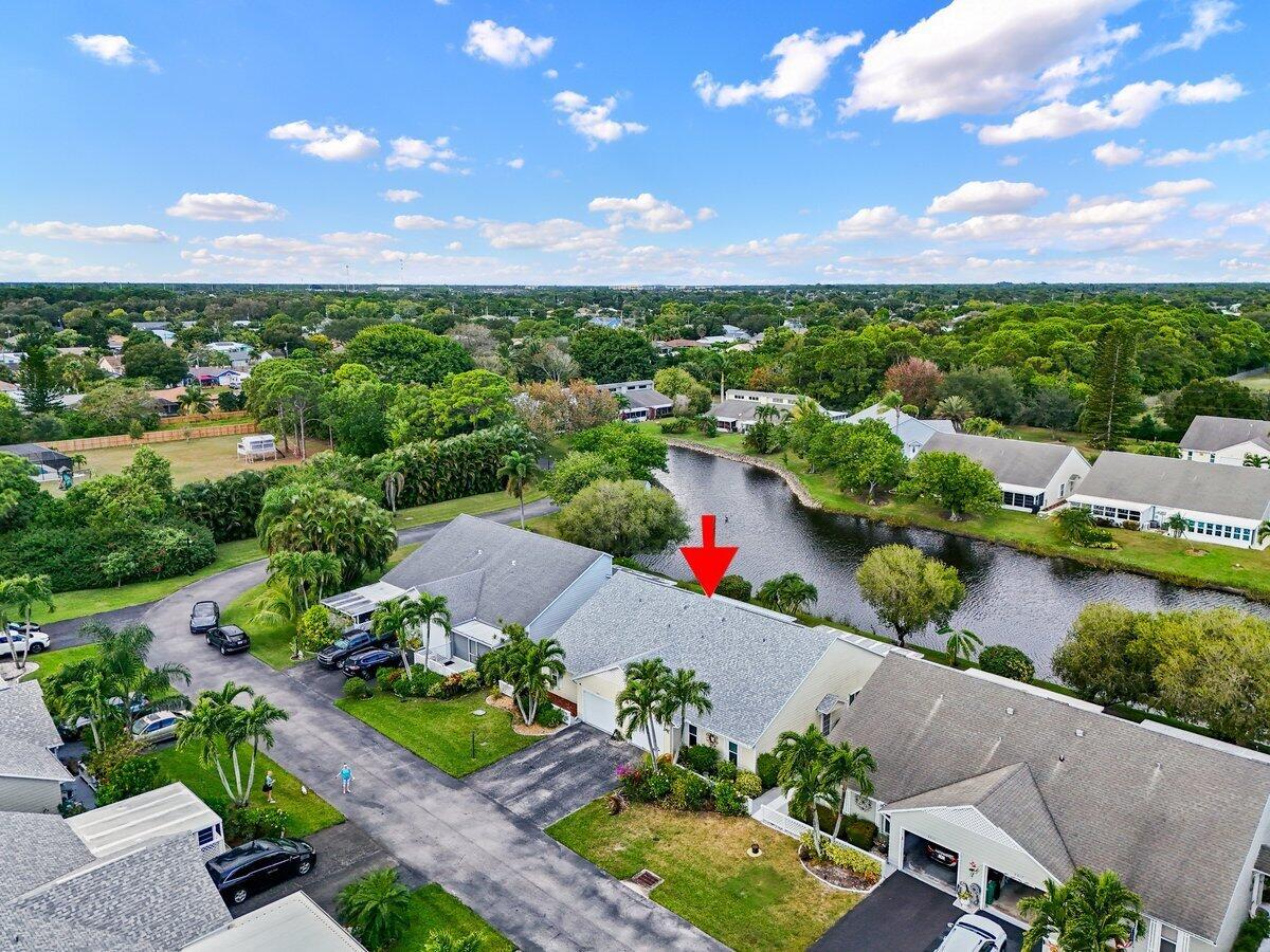 TROPICAL EAST - Residential