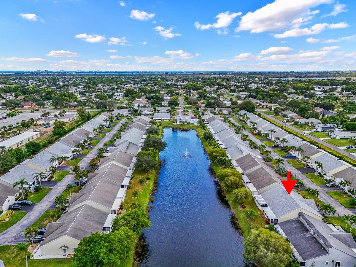 TROPICAL EAST - Residential