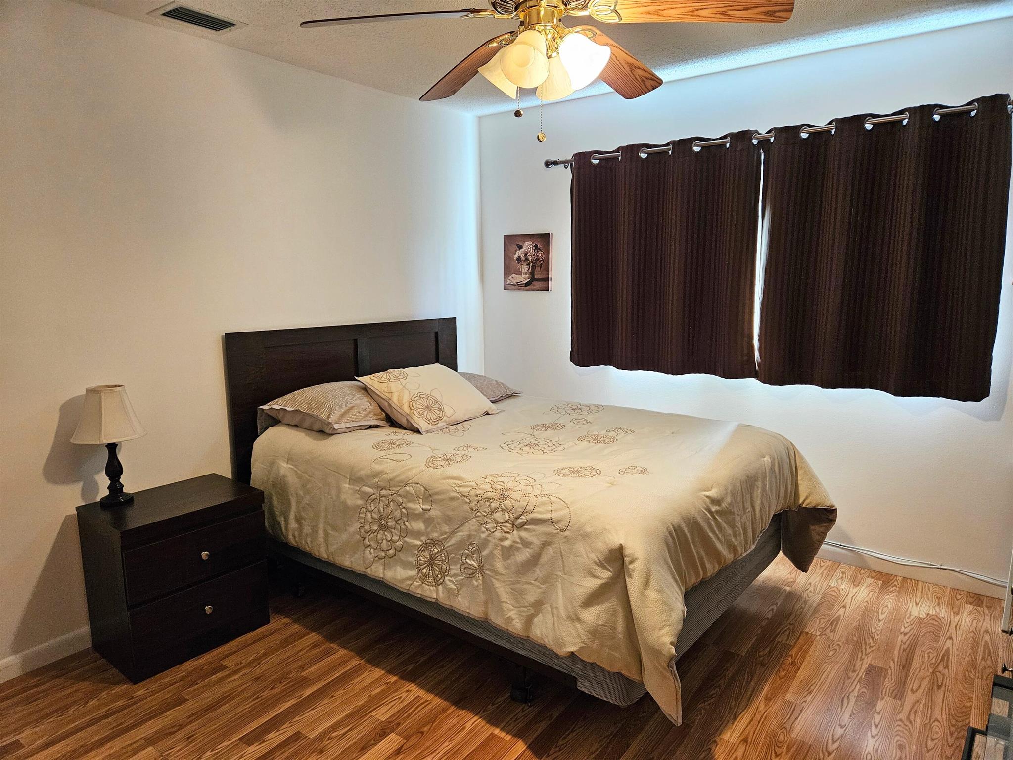 CRESTHAVEN VILLAS CONDO 2 - Residential