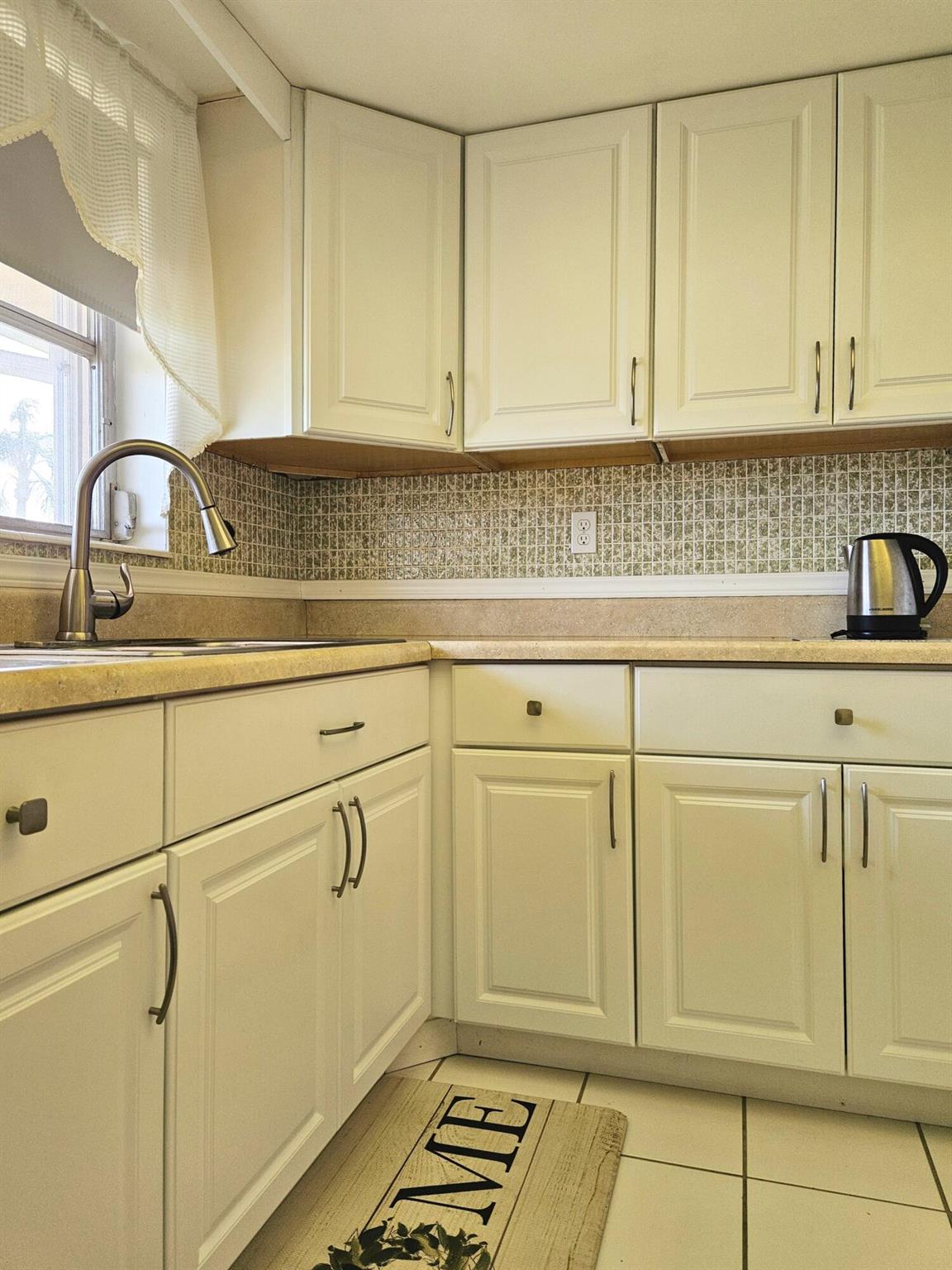 CRESTHAVEN VILLAS CONDO 2 - Residential